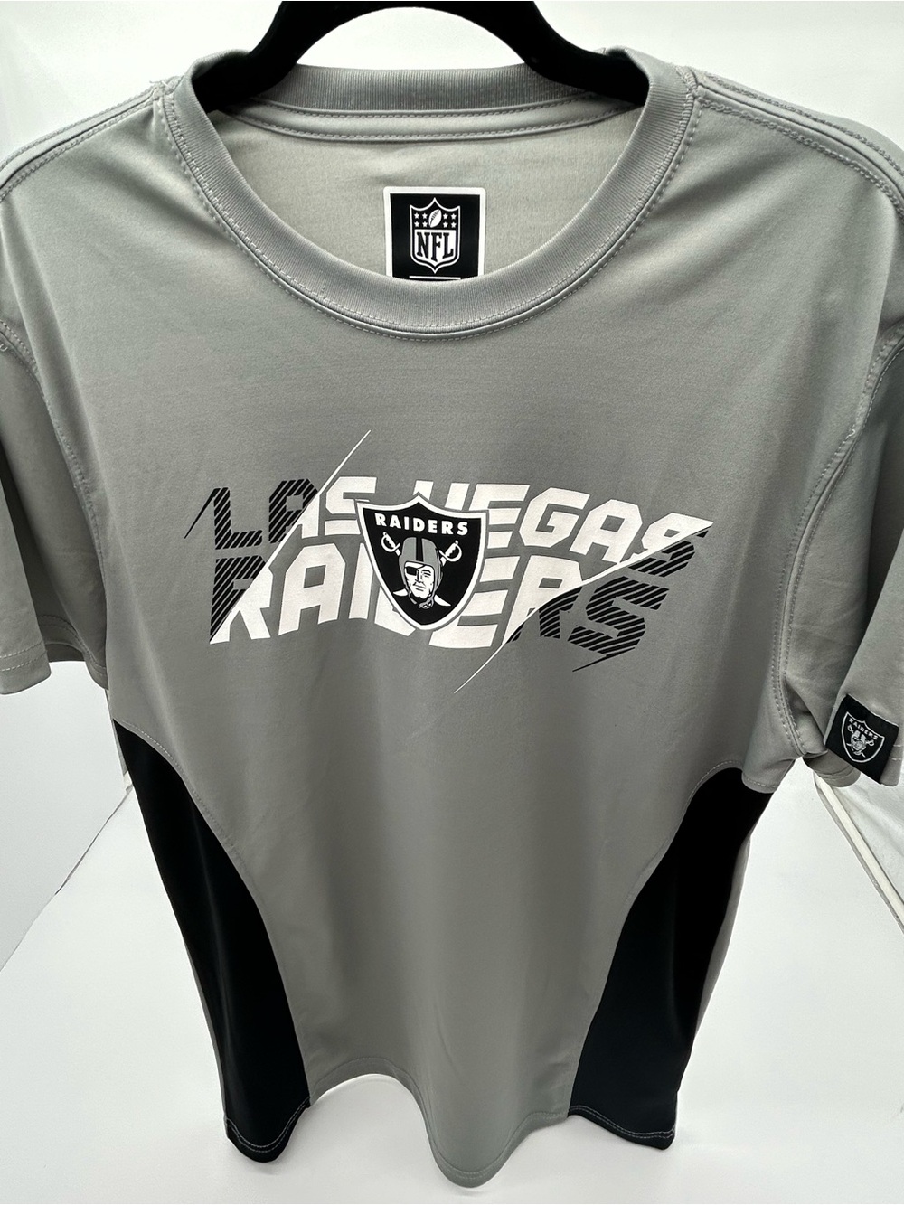 Las Vegas Raiders Grey NFL Team Apparel sz M